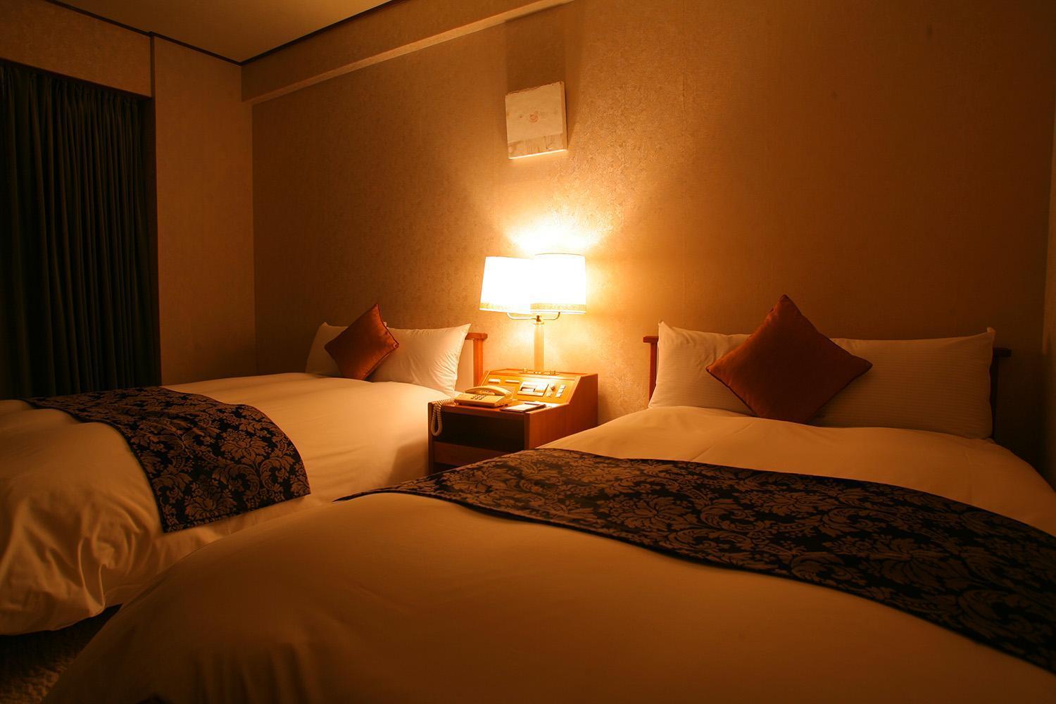 Plaza Awajishima Hotel Minamiawaji Стая снимка