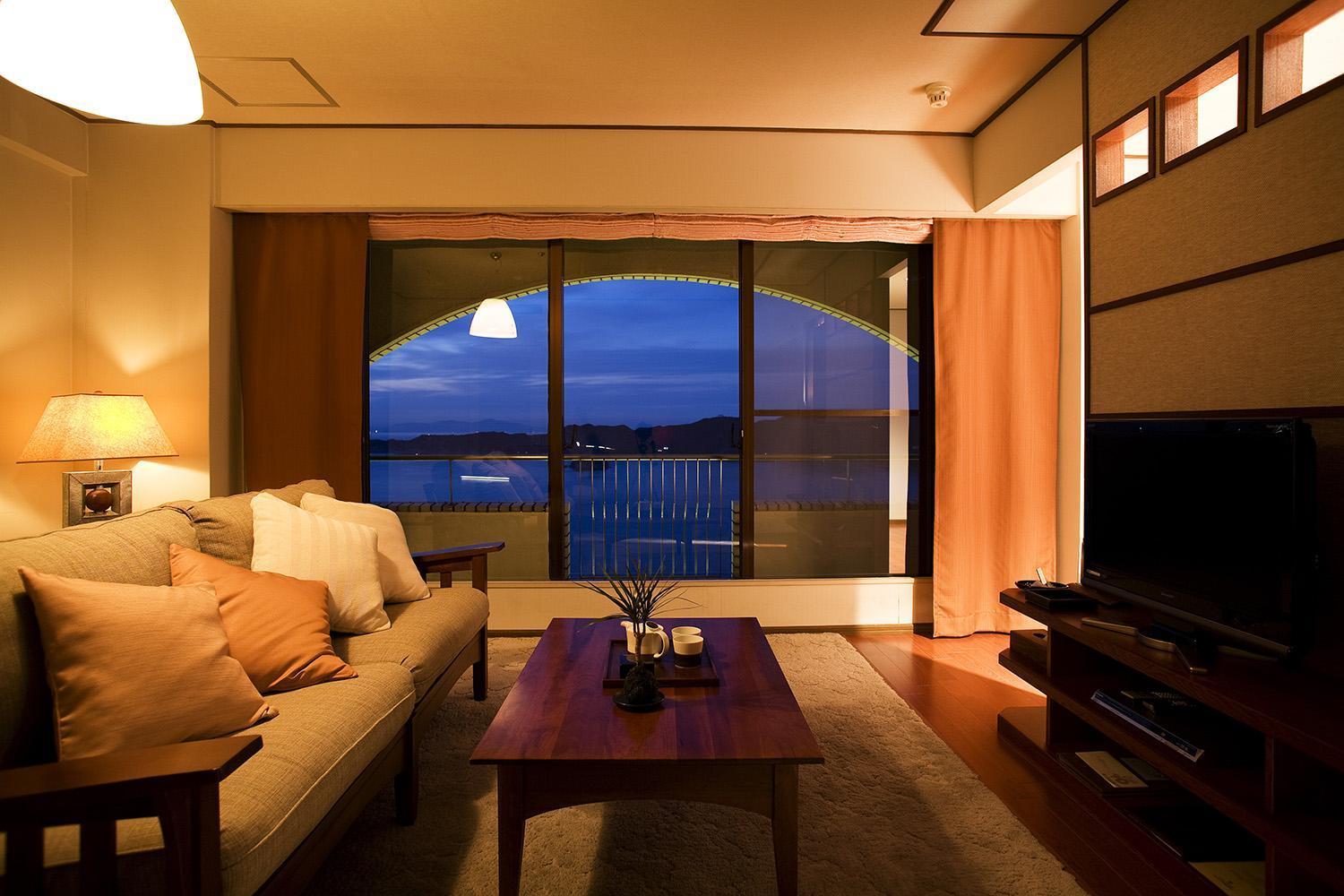 Plaza Awajishima Hotel Minamiawaji Стая снимка