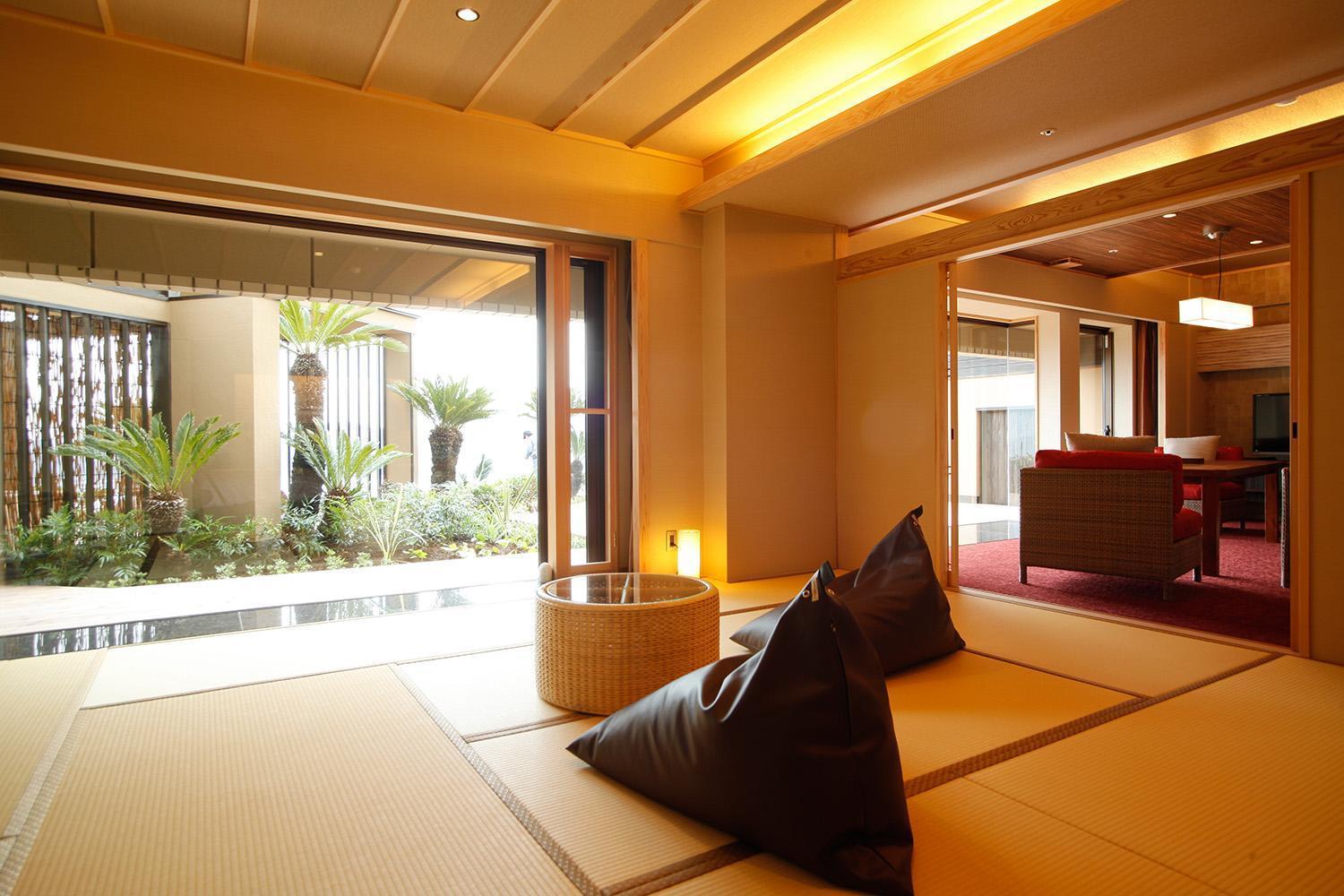 Plaza Awajishima Hotel Minamiawaji Стая снимка